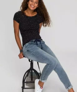 KangaROOS T-Shirt im Allover- oder mit Front-Druck Weiß, Marine-meliert, Koralle, Schwarz -KangaROOS Verkaufsladen 11c8c0b0 2eee 58c7 9bcd 9fea62beb0e5