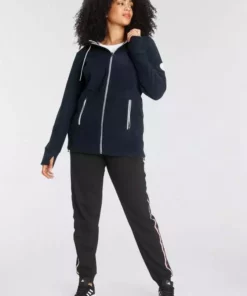 KangaROOS Fleecejacke Marine, Weinrot, Weinrot (Fleecejacke aus nachhaltigem Material) 12 KangaROOS Fleecejacke Marine, Weinrot, Weinrot (Fleecejacke aus nachhaltigem Material) -KangaROOS Verkaufsladen 20b64108 a9b9 5ef0 a048 5a5f34606570