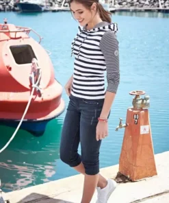 KangaROOS Caprijeans in 7/8 Länge mit destroyed Details Darkblue-used, Blau-denim 32 KangaROOS Caprijeans in 7/8 Länge mit destroyed Details Darkblue-used, Blau-denim -KangaROOS Verkaufsladen 23235795 1