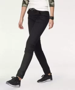 KangaROOS Chinohose (Set, 2-tlg., mit Gürtel) in schmaler Form, mit Kordel zu binden Beige, Schwarz, Weiß, Marine -KangaROOS Verkaufsladen 25344574