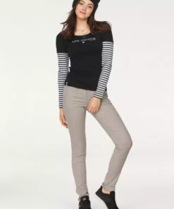 KangaROOS Chinohose (Set, 2-tlg., mit Gürtel) in schmaler Form, mit Kordel zu binden Beige, Schwarz, Weiß, Marine -KangaROOS Verkaufsladen 26922296