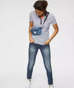 KangaROOS Poloshirt im modischem Streifen-Look mit kontrastfarbenen Details -KangaROOS Verkaufsladen 29745034