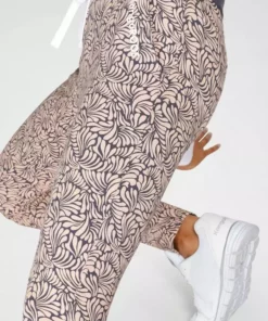 KangaROOS Loungehose mit modischem Allover-Druck und elastischem Bund - NEUE KOLLEKTION Schwarz-weiß, Jeansblau-rosa 14 KangaROOS Loungehose mit modischem Allover-Druck und elastischem Bund - NEUE KOLLEKTION Schwarz-weiß, Jeansblau-rosa -KangaROOS Verkaufsladen 2e712825 00f9 561b 8011 0225561abe9e