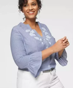 KangaROOS Hemdbluse mit Volants am Ärmel und Blumen-Stickerei vorne -KangaROOS Verkaufsladen 30207804