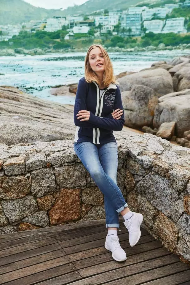 KangaROOS Fleecejacke mit kontrastfarbenen Einsätzen 9 KangaROOS Fleecejacke mit kontrastfarbenen Einsätzen – Bild 9