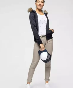 KangaROOS Chinohose (Set, 2-tlg., mit Gürtel) in schmaler Form, mit Kordel zu binden Beige, Schwarz, Weiß, Marine -KangaROOS Verkaufsladen 31902266