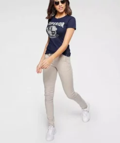 KangaROOS Chinohose (Set, 2-tlg., mit Gürtel) in schmaler Form, mit Kordel zu binden Beige, Schwarz, Weiß, Marine -KangaROOS Verkaufsladen 37001595