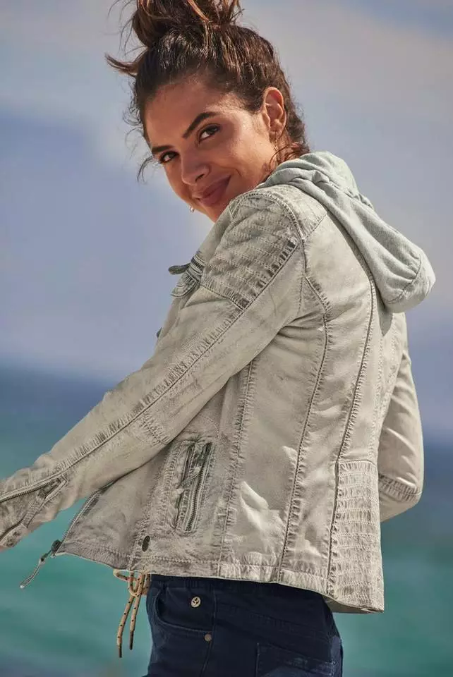 KangaROOS T-Shirt mit Wende-Pailletten Rosa-weiß, Marine-weiß 11 KangaROOS T-Shirt mit Wende-Pailletten Rosa-weiß, Marine-weiß – Bild 11