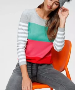 KangaROOS Rundhalspullover in modischer Streifenoptik Beere-rosa, Marine-rot-hellgrau, Hellgrau-türkis-pink, Wollweiß-rosa-dunkelgrün