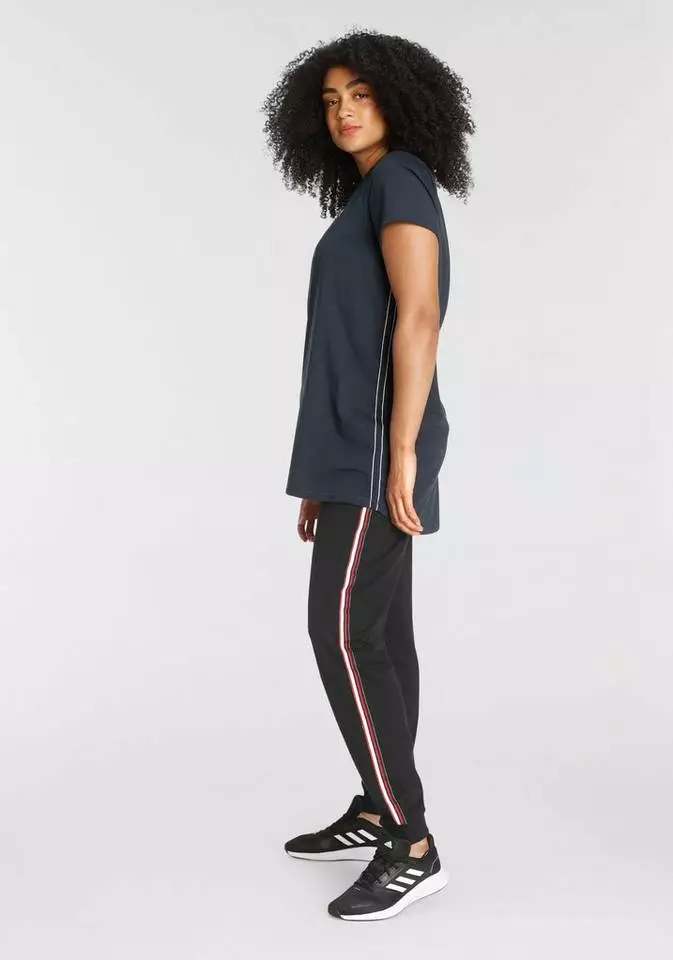 KangaROOS Longshirt (Packung, 2-tlg., 2er-Pack) Schwarz-fuchsia, Schwarz | dunkelrot, Weiß | marine 10 KangaROOS Longshirt (Packung, 2-tlg., 2er-Pack) Schwarz-fuchsia, Schwarz | dunkelrot, Weiß | marine – Bild 10