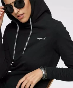 KangaROOS Sweatkleid mit Kapuze & großem Schriftzug-Druck am Arm -KangaROOS Verkaufsladen 4a75b1c6 b930 560d 8f20 5bbb96884a4e