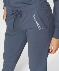 KangaROOS Jogger Pants mit Logo-Schriftzug an der Tasche - NEUE KOLLEKTION Schwarz, Graublau -KangaROOS Verkaufsladen 82414acb f316 537d b86f afde93d54115