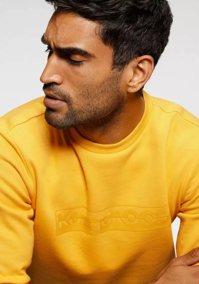KangaROOS Sweatshirt mit großem Logofrontprint Bordeaux, Blau, Gelb 3 KangaROOS Sweatshirt mit großem Logofrontprint Bordeaux, Blau, Gelb – Bild 3