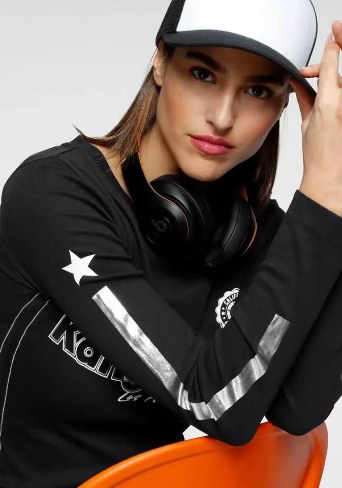 KangaROOS Langarmshirt mit Druck und Streifen am Ärmel Weiß-bedruckt-blau, Schwarz-bedruckt-silberfarben-weiß, Blau-bedruckt-weiß-silberfarben 3 KangaROOS Langarmshirt mit Druck und Streifen am Ärmel Weiß-bedruckt-blau, Schwarz-bedruckt-silberfarben-weiß, Blau-bedruckt-weiß-silberfarben – Bild 3