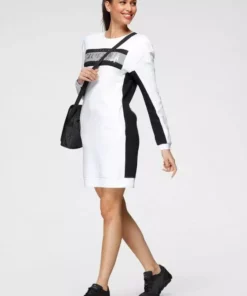 KangaROOS Sweatkleid mit großem Logodruck und kontrastfarbenen Einsätzen - NEUE KOLLEKTION Weiß, Schwarz -KangaROOS Verkaufsladen 9049ac4c 6f1a 57b5 9168 5453bda6c925