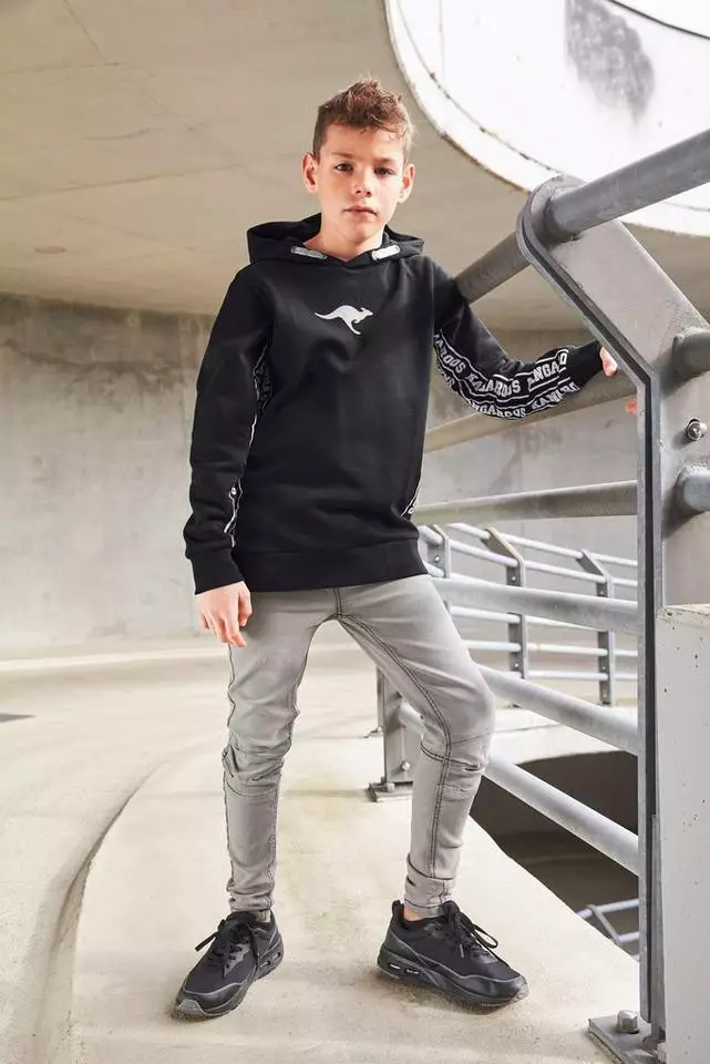 KangaROOS Kapuzensweatshirt »mit bedruckten Einsätzen« 4 KangaROOS Kapuzensweatshirt »mit bedruckten Einsätzen« – Bild 4