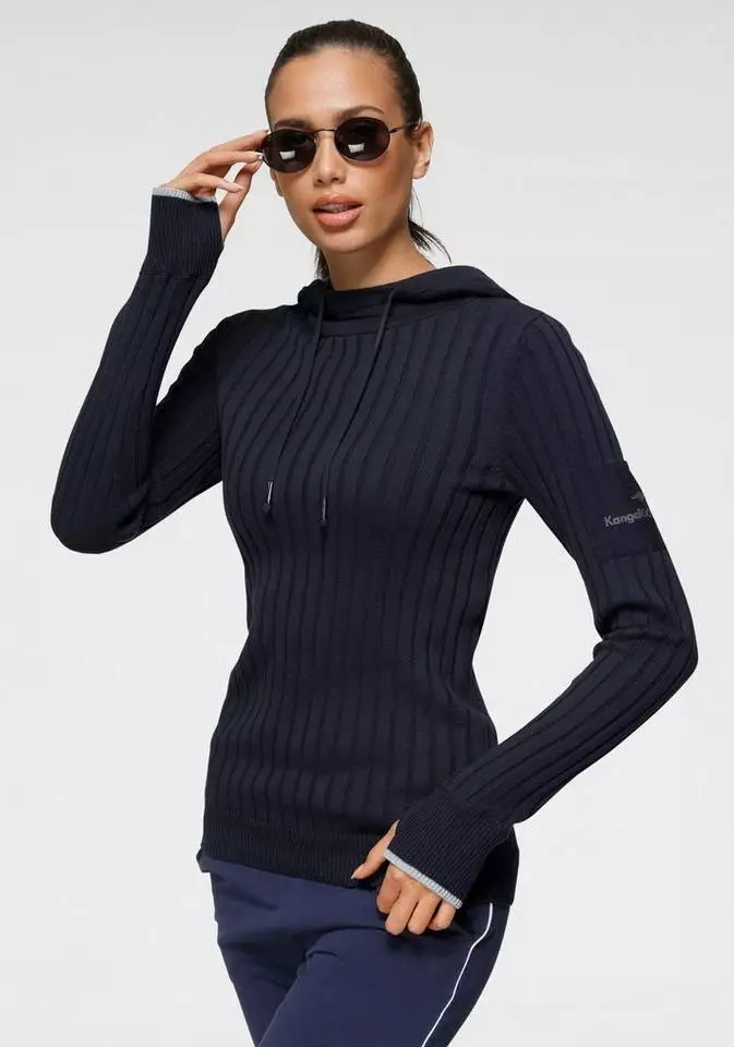 KangaROOS Strickpullover mit kontrastfarbener Kapuzeninnenseite und Logodruck auf dem Arm - NEUE KOLLEKTION Rot-pink, Marine-hellgrau-meliert 1 KangaROOS Strickpullover mit kontrastfarbener Kapuzeninnenseite und Logodruck auf dem Arm - NEUE KOLLEKTION Rot-pink, Marine-hellgrau-meliert
