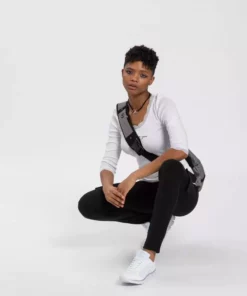 KangaROOS T-Shirt mit Spitzenband am V-Ausschnitt & 3/4-Arm - NEUE KOLLEKTION Schwarz, Weiß 10 KangaROOS T-Shirt mit Spitzenband am V-Ausschnitt & 3/4-Arm - NEUE KOLLEKTION Schwarz, Weiß -KangaROOS Verkaufsladen 9c4d6d5b e6dd 5495 a869 891ce698371c