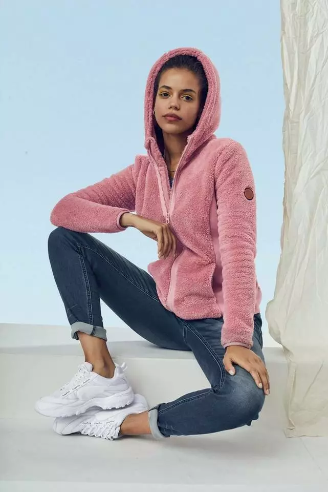 KangaROOS Kapuzenplüschjacke aus kuscheligem Teddyfell Mauve, Marine, Schwarz 7 KangaROOS Kapuzenplüschjacke aus kuscheligem Teddyfell Mauve, Marine, Schwarz – Bild 7