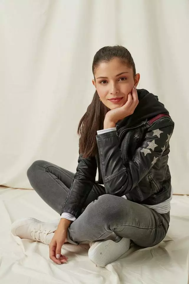 KangaROOS Bikerjacke mit vielen Ösen, Zippern und aufgenähten Sternen Black-used, Blue-used 11 KangaROOS Bikerjacke mit vielen Ösen, Zippern und aufgenähten Sternen Black-used, Blue-used – Bild 11