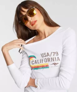 KangaROOS Langarmshirt mit modischem Retro-Druck - NEUE KOLLEKTION 21 KangaROOS Langarmshirt mit modischem Retro-Druck - NEUE KOLLEKTION -KangaROOS Verkaufsladen b343ab6a 7cfb 52ec 9b8c 7582b3fa4a98