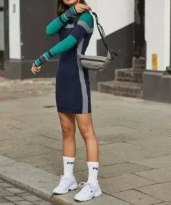 KangaROOS Bauchtasche, mit modischem Logo Schriftzug am Gurt Schwarz, Dunkelblau, Grau, Pink -KangaROOS Verkaufsladen bea08e7c 1bf9 5ee8 803c f18df2bab2b2