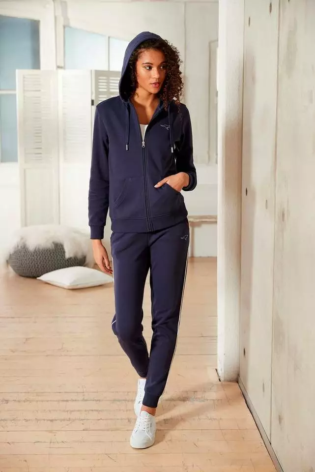 KangaROOS Relaxhose mit kontrastfarbenem Piping Rot, Weiß, Marine 8 KangaROOS Relaxhose mit kontrastfarbenem Piping Rot, Weiß, Marine – Bild 8